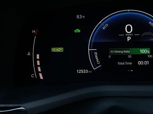 Used 2026 Toyota Camry SE FWD image 40