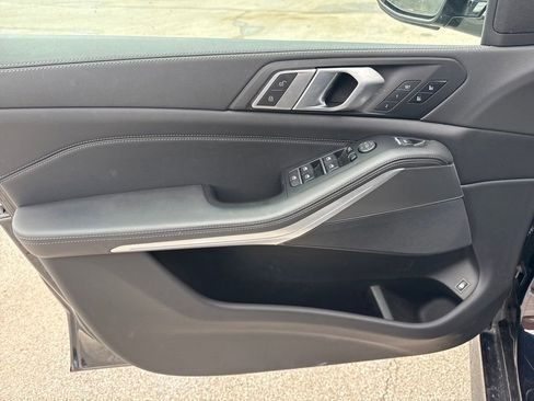 Used 2023 BMW X5 xDrive45e w/ Executive Package image 13