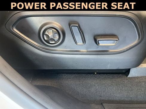 Used 2024 Jeep Grand Cherokee Limited image 43