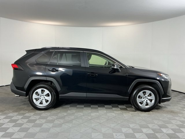 Used 2019 Toyota RAV4 LE w/ All Weather Liner Package AWD/4WD image 4