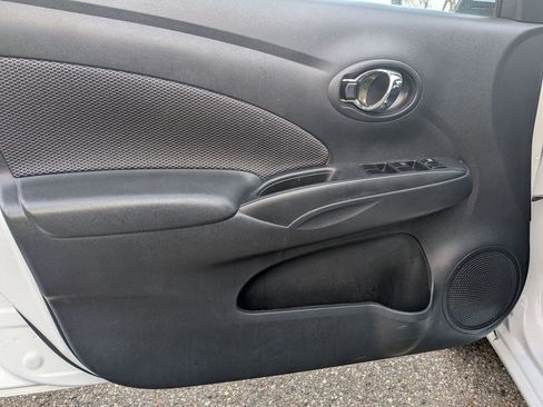 Used 2018 Nissan Versa SV image 14