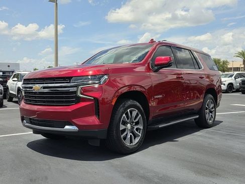 Used 2022 Chevrolet Tahoe LT w/ Luxury Package RWD image 2