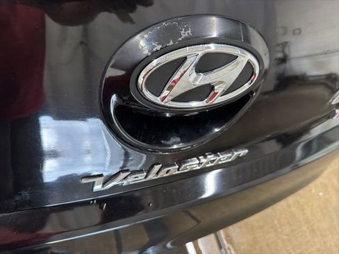 Used 2015 Hyundai Veloster Turbo FWD image 7
