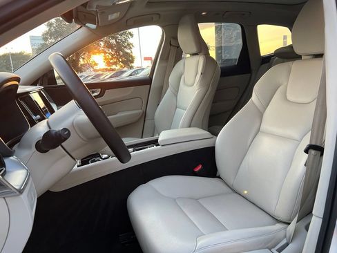 Certified 2024 Volvo XC60 B5 Core w/ Protection Package Premier AWD/4WD image 14