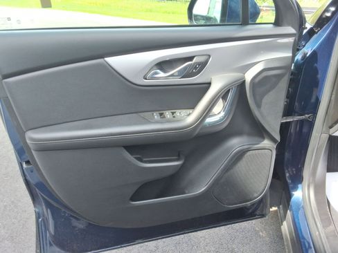 Used 2023 Chevrolet Blazer LT image 17