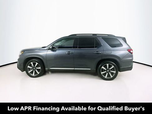 Used 2023 Honda Pilot Touring image 3