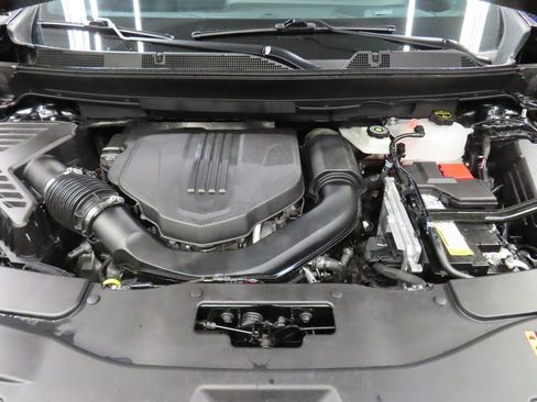 Used 2024 Chevrolet Traverse Z71 w/ LPO, Floor Liner Package AWD/4WD image 38