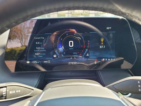 Used 2025 Chevrolet Equinox LT image 23