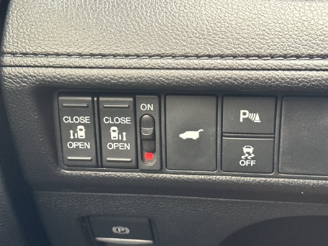 Used 2025 Honda Odyssey Elite image 38