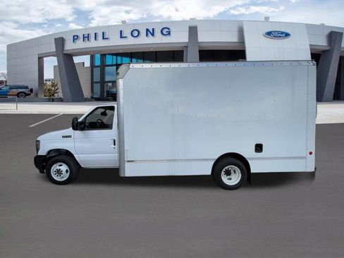 New 2024 Ford E-450 and Econoline 450 Super Duty w/ Driver's Safety Package RWD image 4