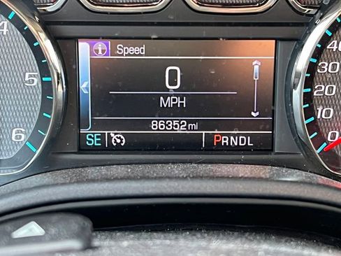 Used 2018 Chevrolet Silverado 1500 LT w/ Midnight Edition image 3