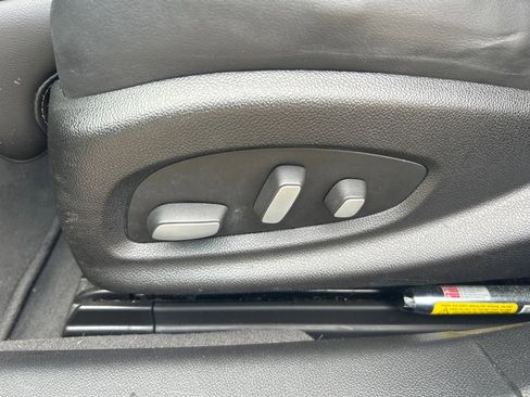 Used 2013 Cadillac XTS Luxury w/ Driver Awareness Package image 17