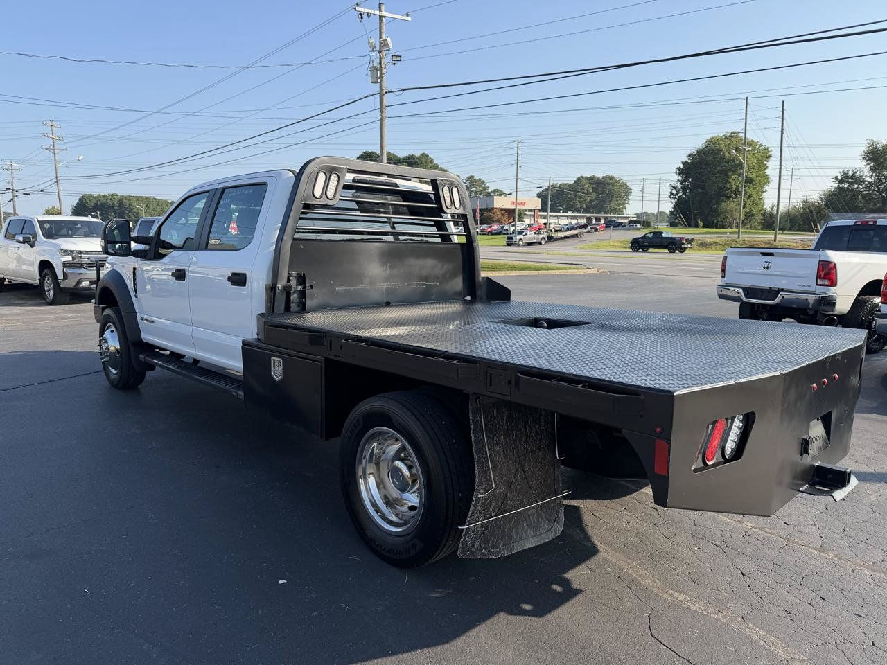 Used 2022 Ford F550 4x4 Crew Cab Super Duty w/ Power Equipment Group image 7