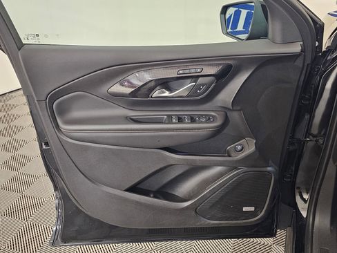 Used 2024 GMC Terrain AT4 w/ Infotainment Package II AWD/4WD image 10