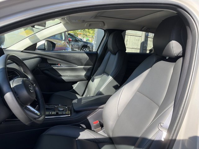 Certified 2024 MAZDA CX-30 AWD 2.5 S w/ Preferred Package image 11