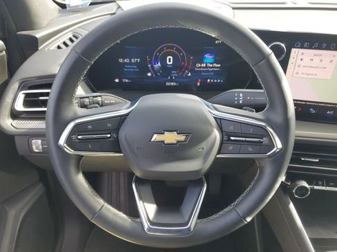 Certified 2025 Chevrolet Traverse LT image 24