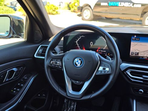 Used 2024 BMW 330e xDrive image 27