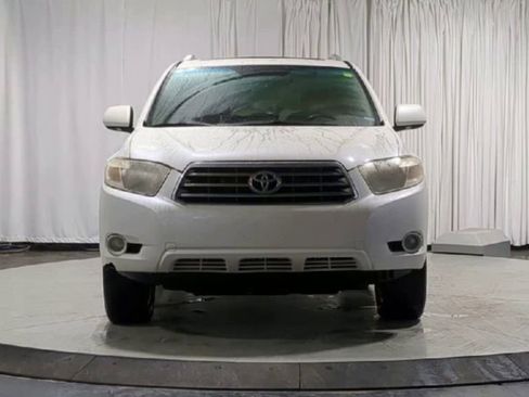 Used 2010 Toyota Highlander Limited image 3