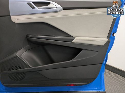 Used 2025 Volkswagen Taos SE w/ Panoramic Sunroof Package image 29