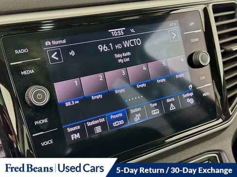 Used 2023 Volkswagen Atlas SE w/ Panoramic Sunroof Package image 15