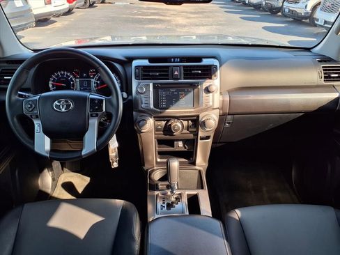 Used 2016 Toyota 4Runner SR5 Premium RWD image 3