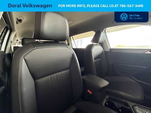 Certified 2022 Volkswagen Tiguan SE image 27