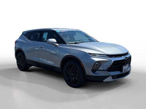 Used 2023 Chevrolet Blazer LT AWD/4WD image 7