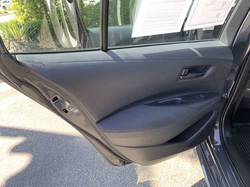 Used 2025 Toyota Corolla LE FWD image 15