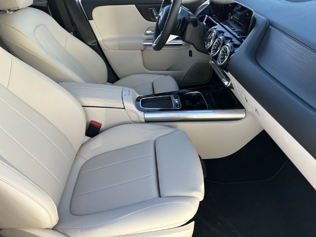 Used 2026 Mercedes-Benz GLA 250 4MATIC image 13