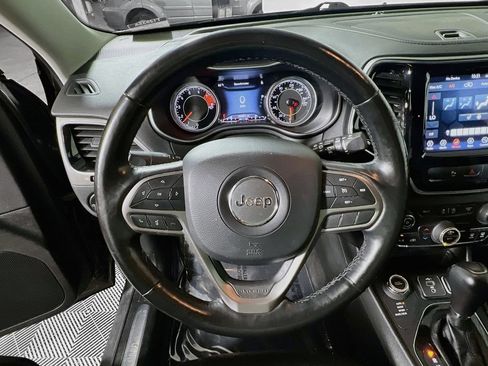 Used 2020 Jeep Cherokee Limited AWD/4WD image 10