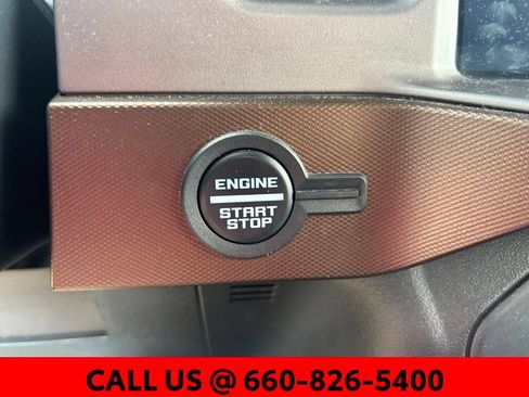 Used 2021 Ford Bronco Outer Banks AWD/4WD image 16