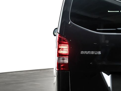 Used 2023 Mercedes-Benz Metris Passenger image 15