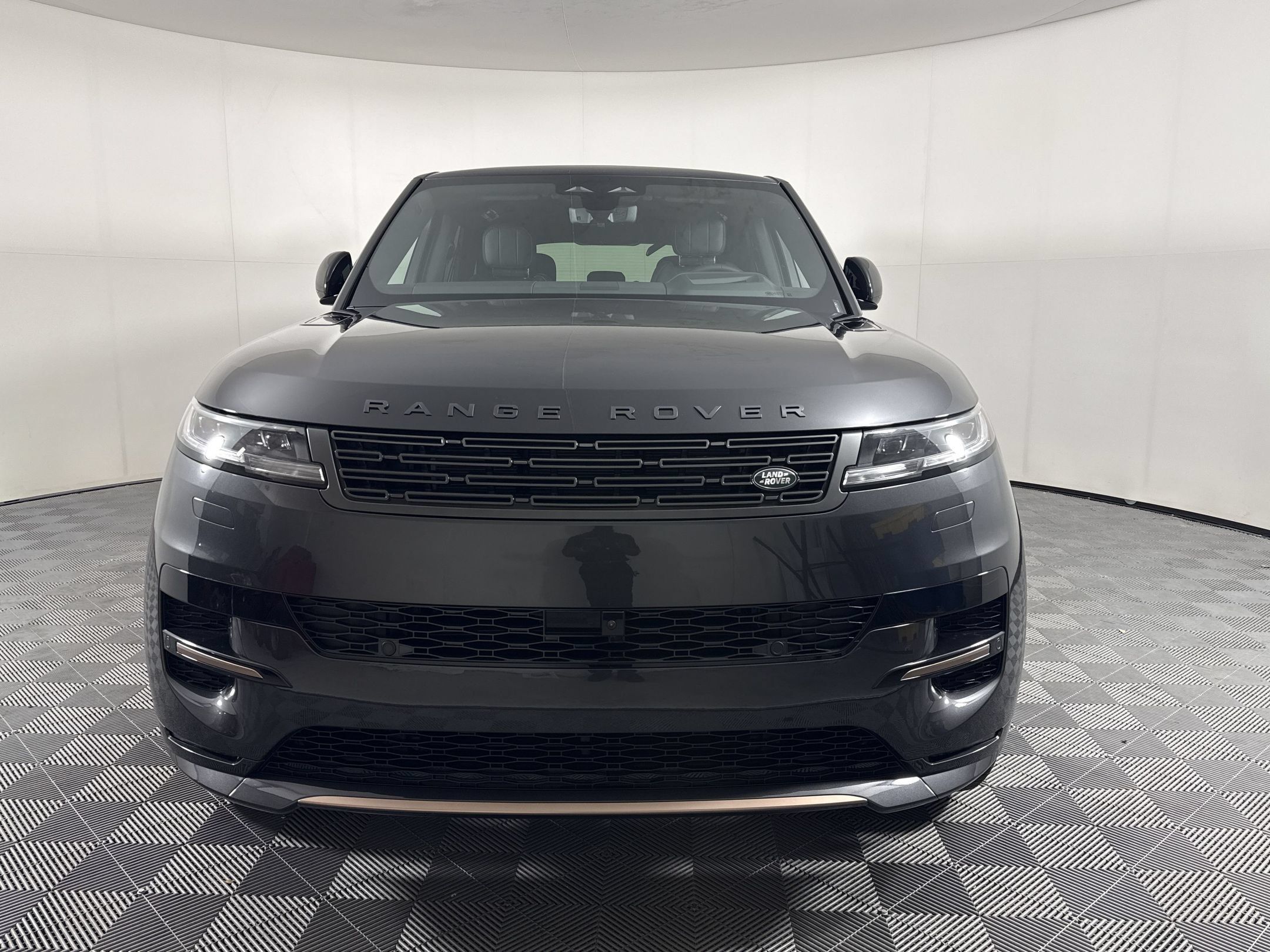 New 2026 Land Rover Range Rover Sport Dynamic SE AWD/4WD image 7
