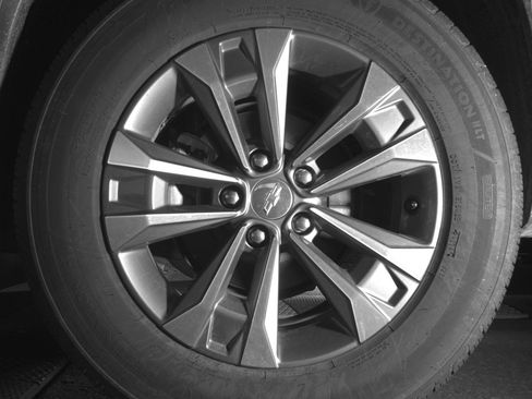 Used 2025 Chevrolet Equinox LT image 14