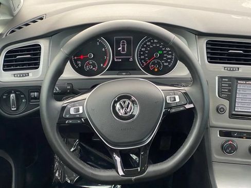 Used 2016 Volkswagen Golf SE FWD image 10