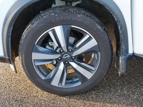 Certified 2022 Nissan Rogue SL w/ SL Premium Package image 15