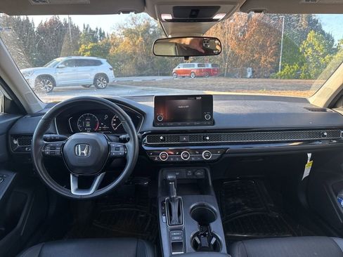 Used 2023 Honda Civic EX-L image 9