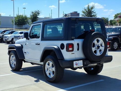 Used 2025 Jeep Wrangler Sport image 2