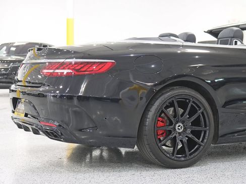 Used 2020 Mercedes-Benz S 560 Cabriolet image 8