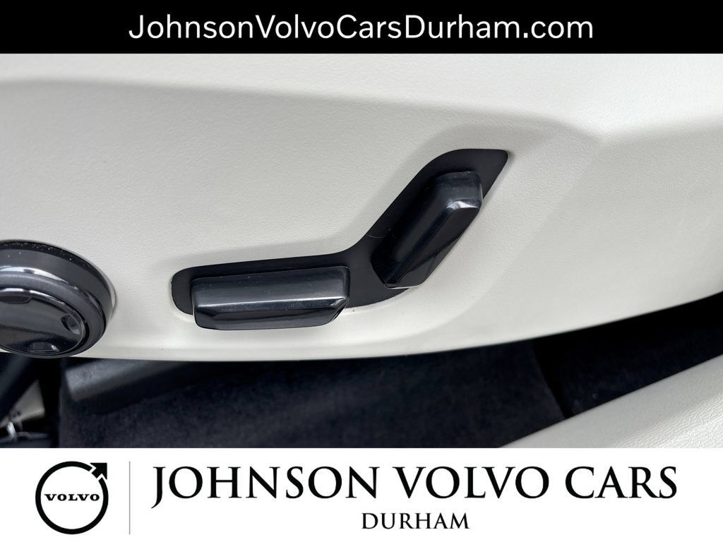 Used 2024 Volvo XC60 T8 Ultimate w/ Protection Package Premier AWD/4WD image 14