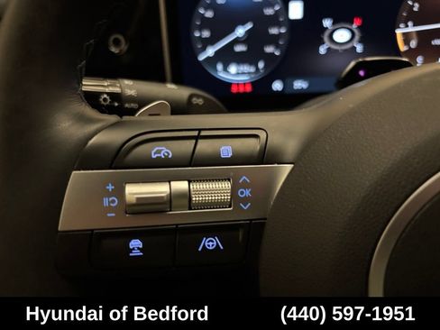Used 2025 Hyundai Tucson Limited AWD/4WD image 17