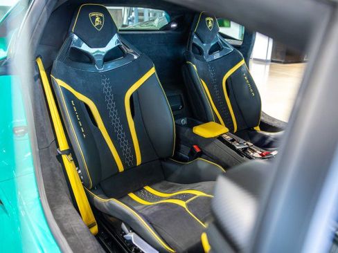 Used 2023 Lamborghini Huracan Tecnica RWD image 37