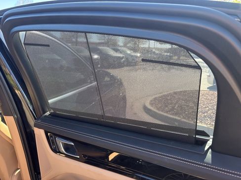 Used 2020 Porsche Cayenne S image 23