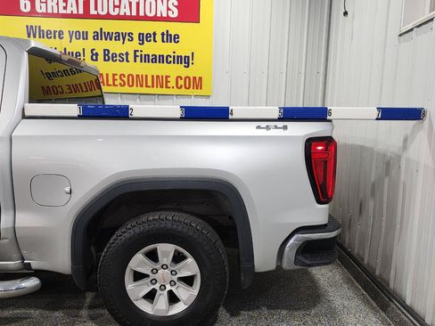 Used 2020 GMC Sierra 1500 SLE w/ SLE Value Package AWD/4WD image 2