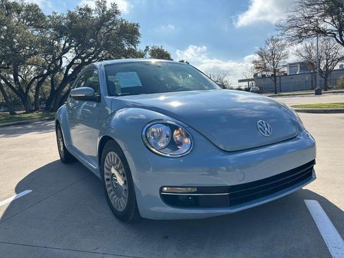 Used 2013 Volkswagen Beetle 2.5 image 6