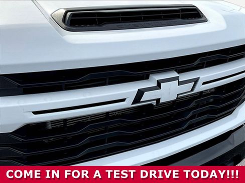 Used 2024 Chevrolet Silverado 2500 Custom w/ Custom Value Package AWD/4WD image 32