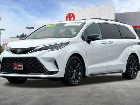 Certified 2024 Toyota Sienna XSE w/ XSE Premium Package FWD image 10