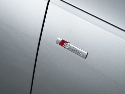 Used 2019 Audi A4 2.0T Premium Plus w/ Premium Plus Package image 14