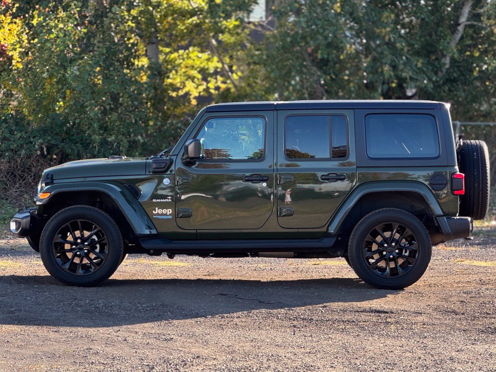 Used 2021 Jeep Wrangler Unlimited Sahara w/ Cold Weather Group AWD/4WD image 4