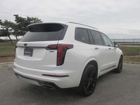 Used 2023 Cadillac XT6 Premium Luxury w/ Technology Package image 28